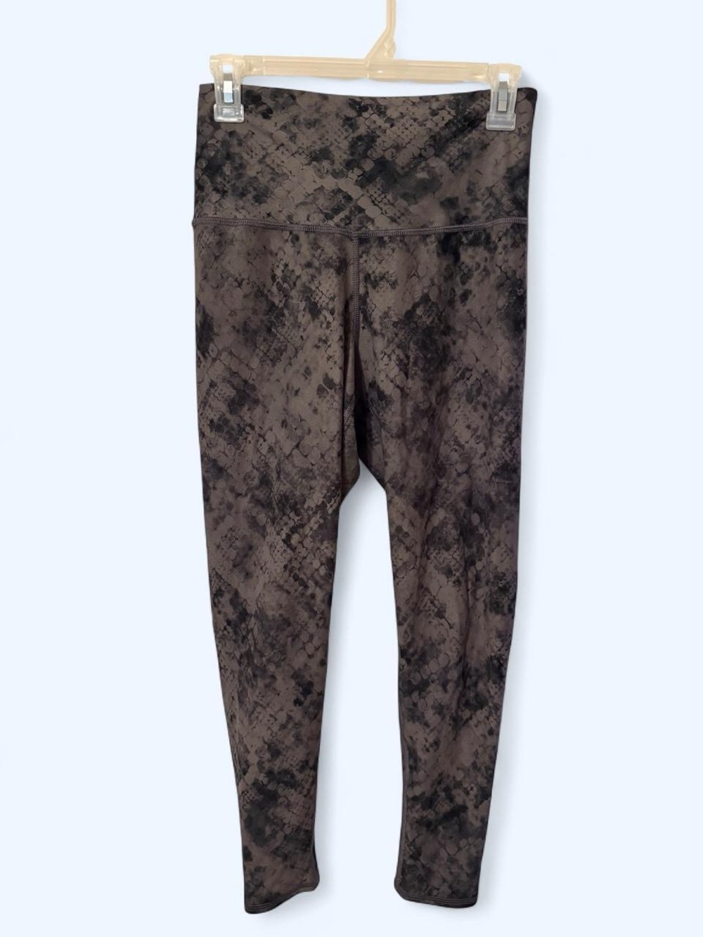 EVCR Size M Black and Grey Snakeskin Print Leggings